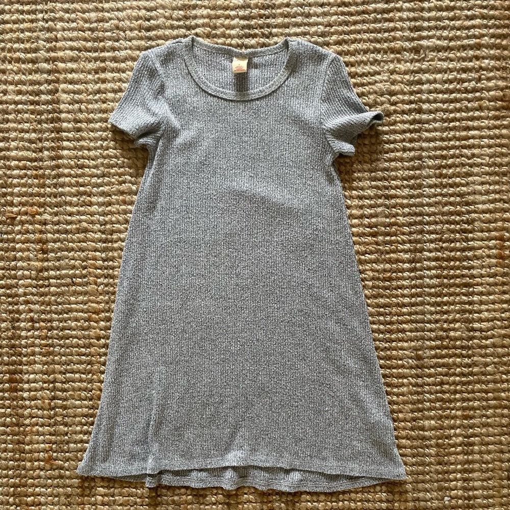 Girls short sleeve gray dress